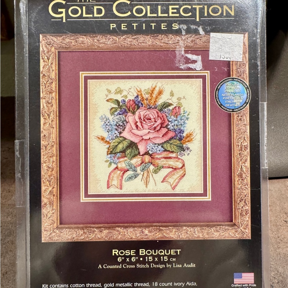 Rose Bouquet 6” X 6” Cross-Stitch kit VTG 2004 NWT